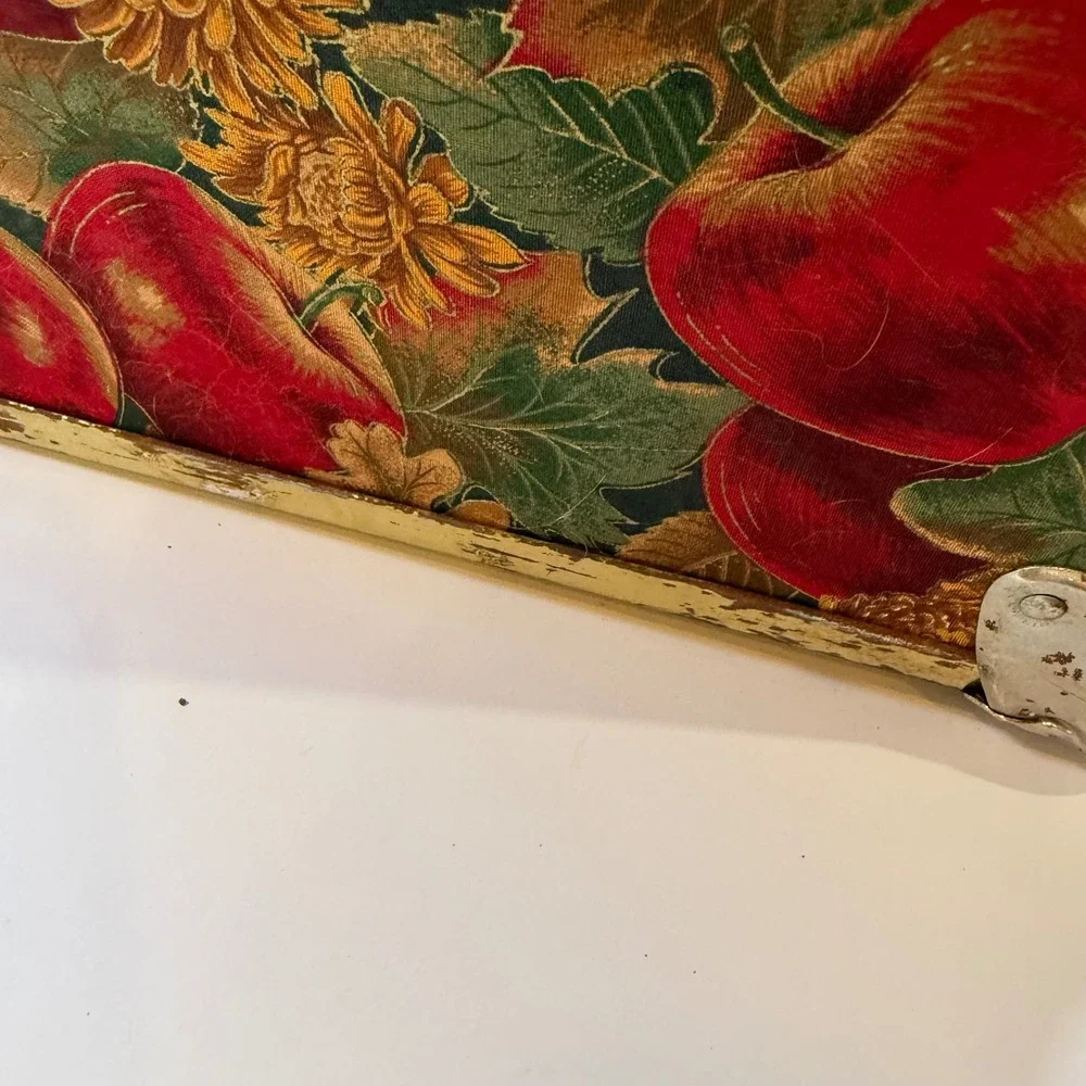 Vintage Style Apple Floral Storage Trunk Padded Ottoman Gold Trim Small Chest